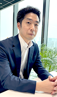 2007年入社 部長 曽我部 隼